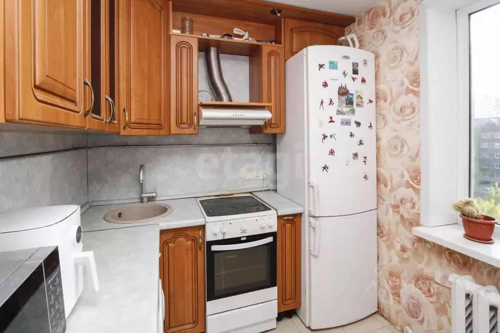 3-к кв. Тюменская область, Тюмень Военная ул., 23 (60.0 м) - Фото 0