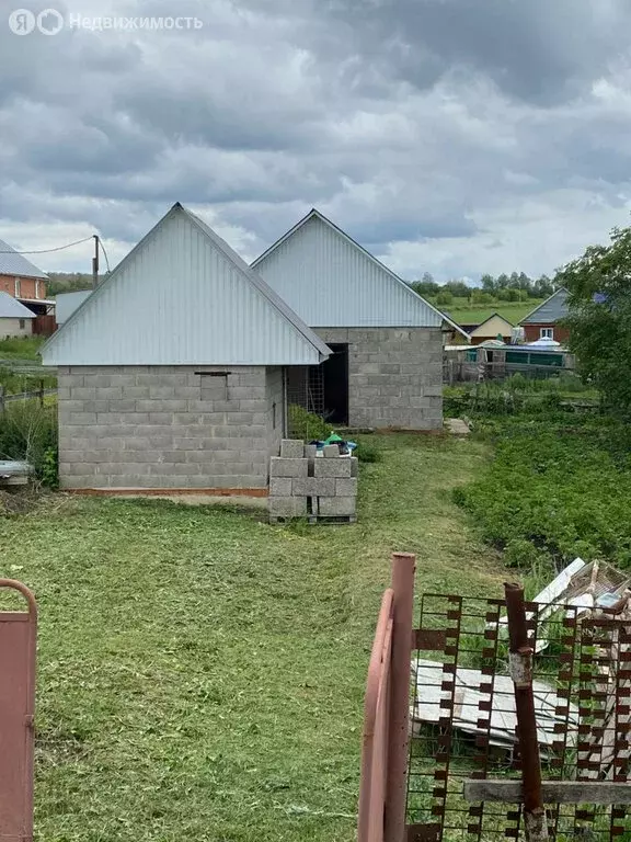 Дом в Республика Башкортостан, Стерлибашевский сельсовет, деревня ... - Фото 2