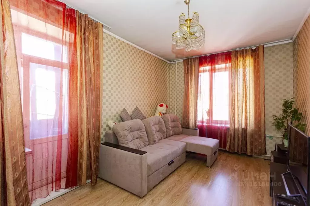 3-к кв. Кемеровская область, Новокузнецк ул. Петракова, 72 (73.5 м) - Фото 0