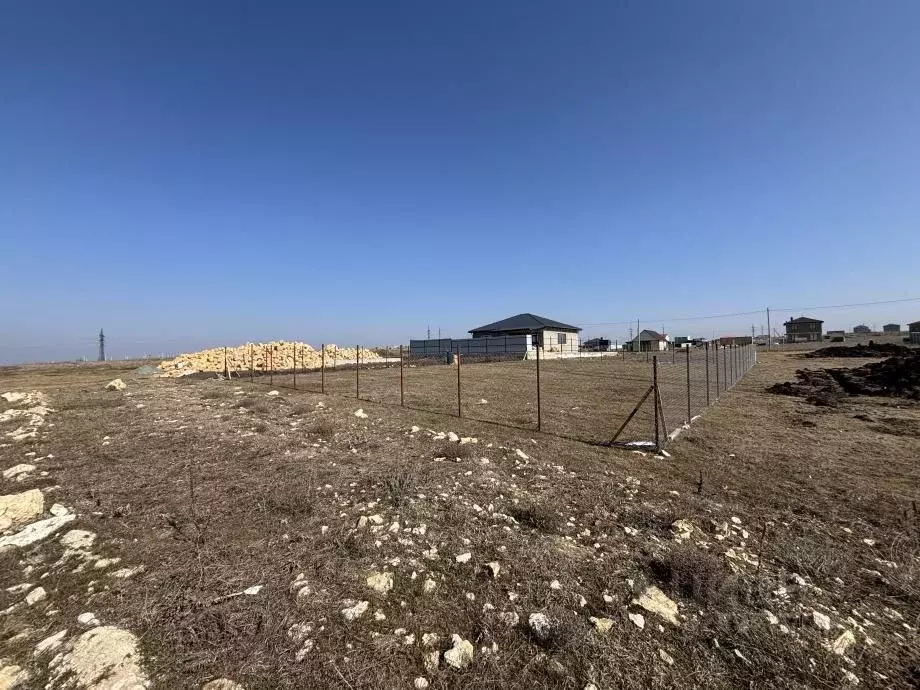 Участок в Крым, Симферопольский район, с. Мирное ул. Игоря Постного ... - Фото 1