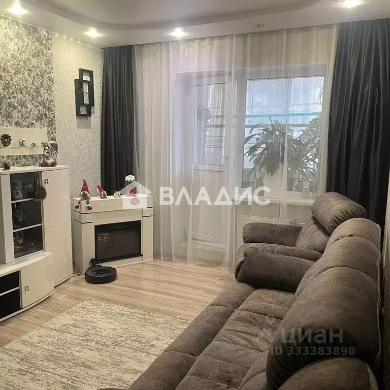 3-к кв. Санкт-Петербург ул. Маршала Казакова, 26 (81.9 м) - Фото 1