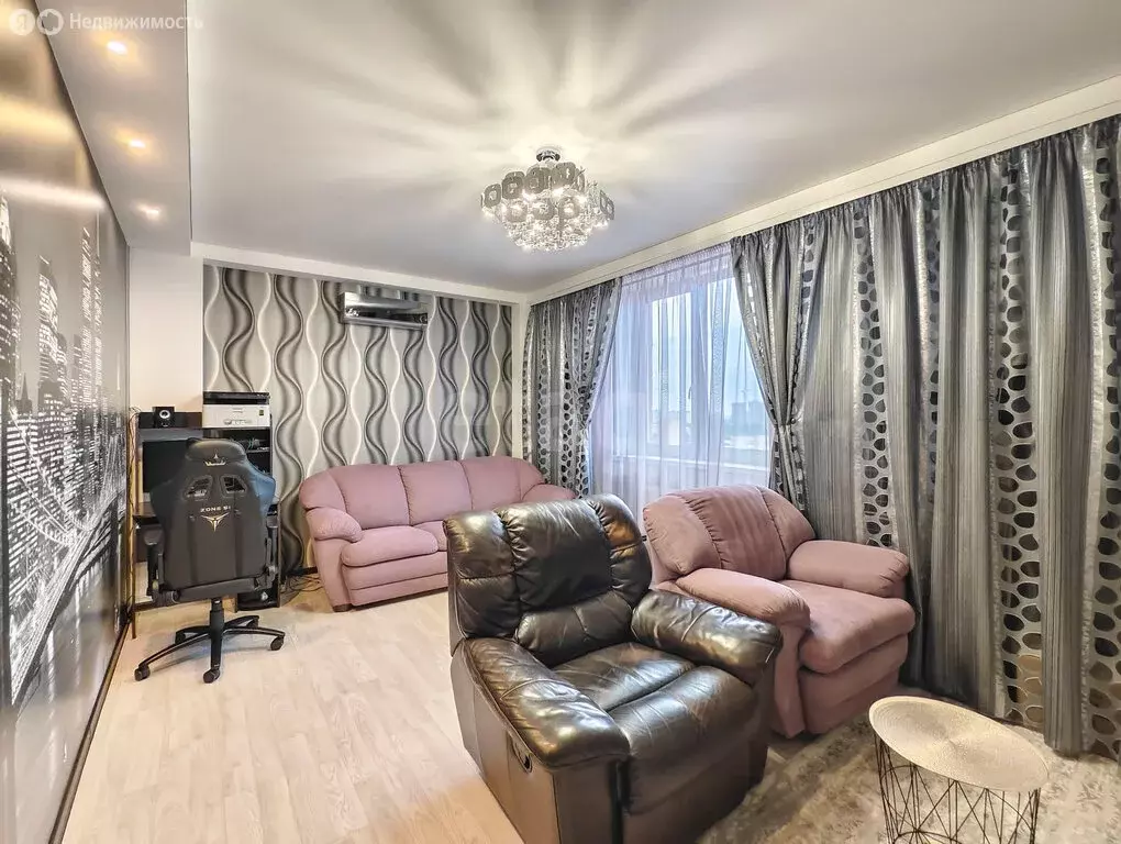 2-комнатная квартира: Тюмень, Заречный проезд, 39к2 (63 м) - Фото 1