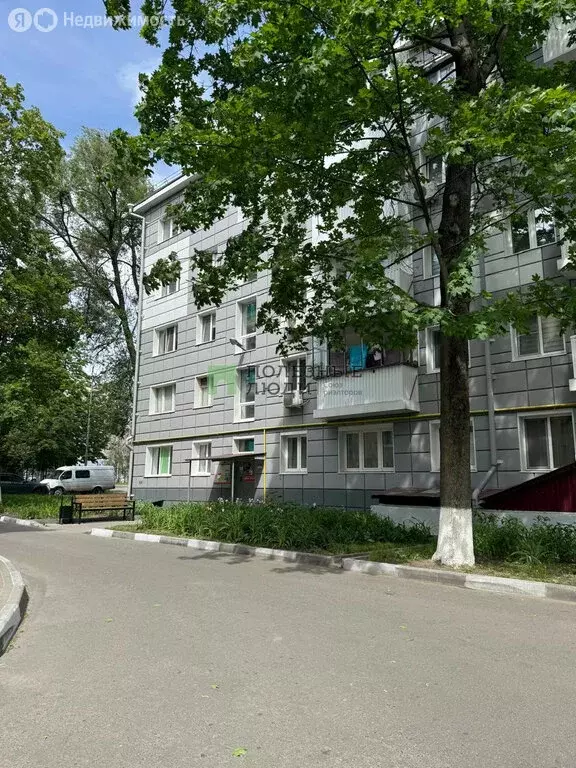3-комнатная квартира: Белгород, улица Некрасова, 5 (56 м) - Фото 0