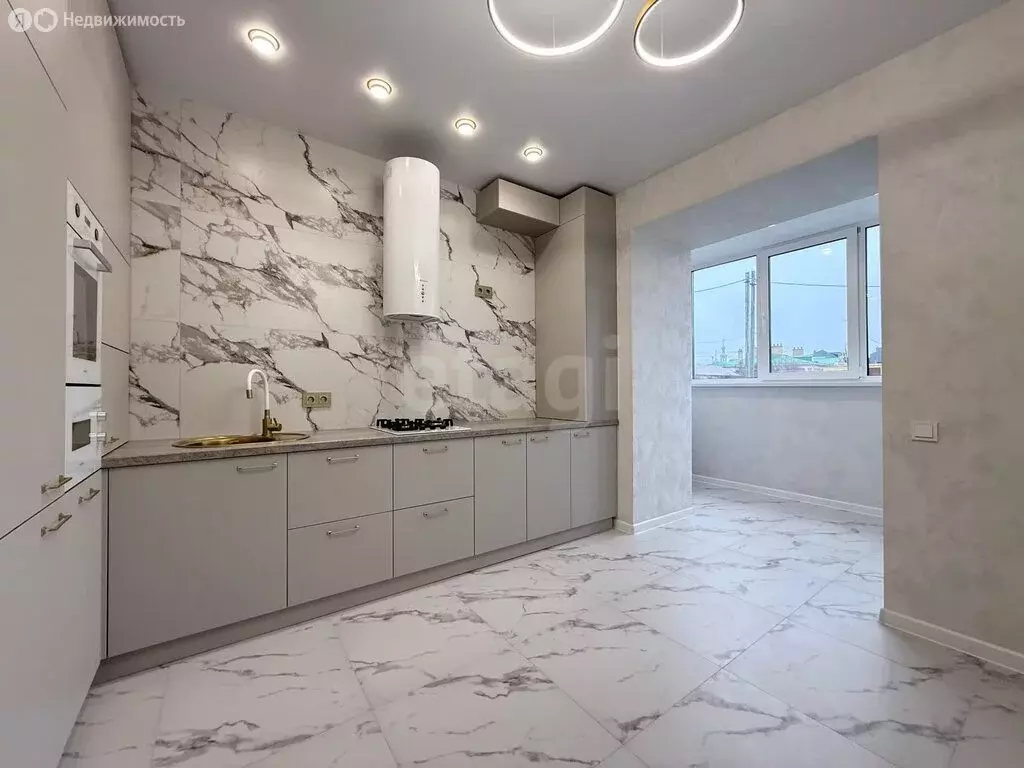 1-комнатная квартира: Медведево, посёлок городского типа Медведево, ... - Фото 2