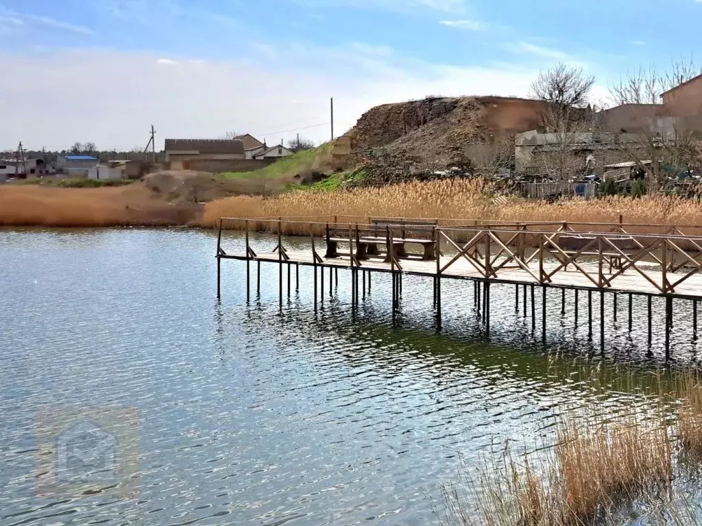 Участок в Крым, Сакский район, Суворовское с/пос, с. Лиманное ул. ... - Фото 2
