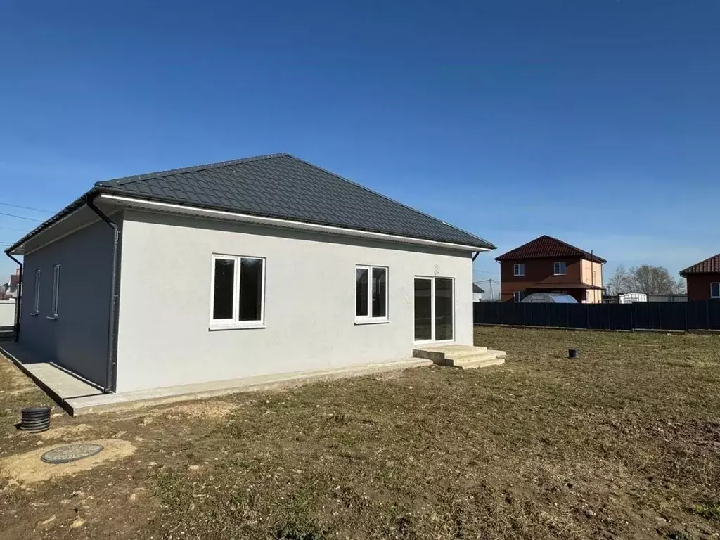 Дом в Калининградская область, Гурьевский муниципальный округ, пос. ... - Фото 1