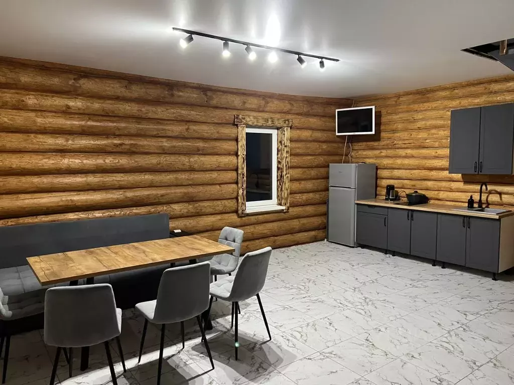 Дом в Ленинградская область, Лужский район, Заклинское с/пос  (90 м) - Фото 1