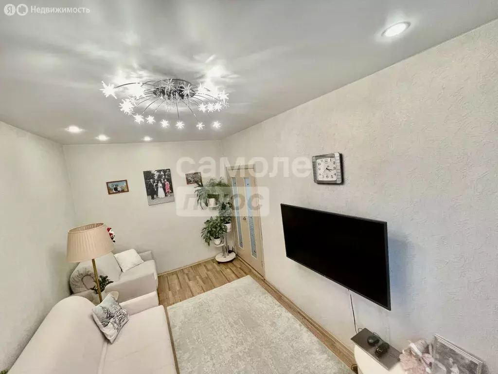 2-комнатная квартира: Тында, Октябрьская улица, 2 (54 м) - Фото 1