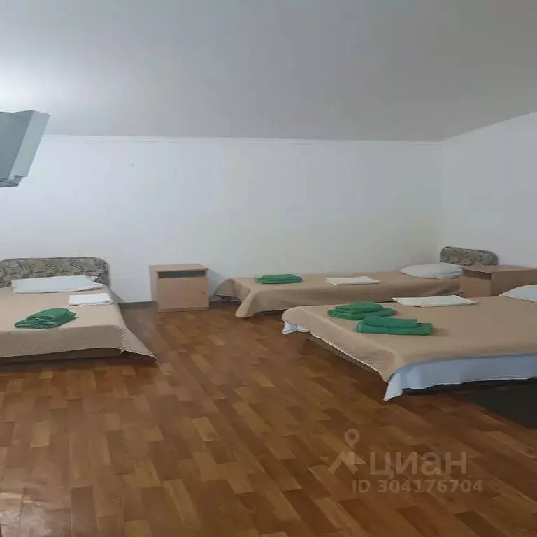 Комната Крым, Ленинский район, Белинское с/пос, с. Новоотрадное ул. ... - Фото 1