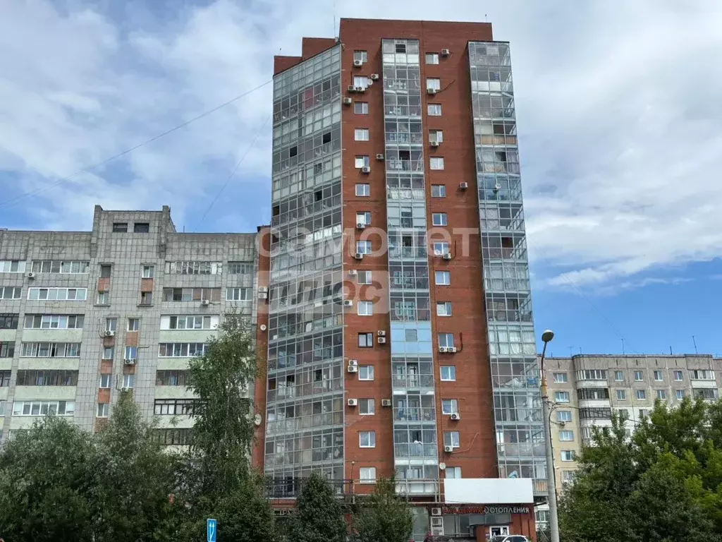 2-к кв. Пермский край, Пермь ул. Карпинского, 109А (71.5 м) - Фото 0