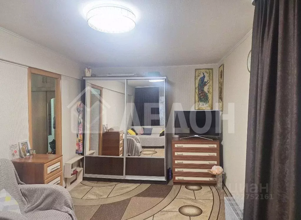 2-к кв. Омская область, Омск Городок Нефтяников мкр, ул. ... - Фото 2