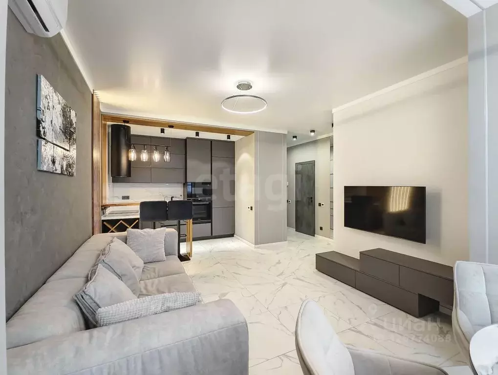 1-к кв. Тюменская область, Тюмень ул. Газовиков, 73 (46.0 м) - Фото 1