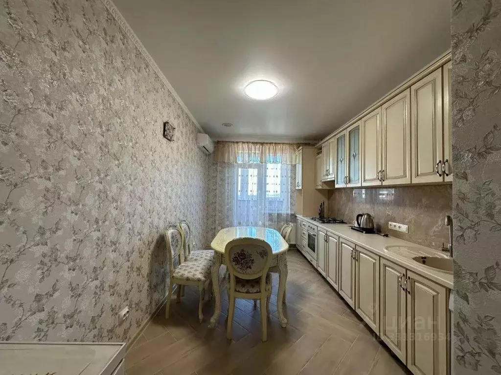 2-к кв. Крым, Феодосия ш. Симферопольское, 11к1 (66.3 м) - Фото 2