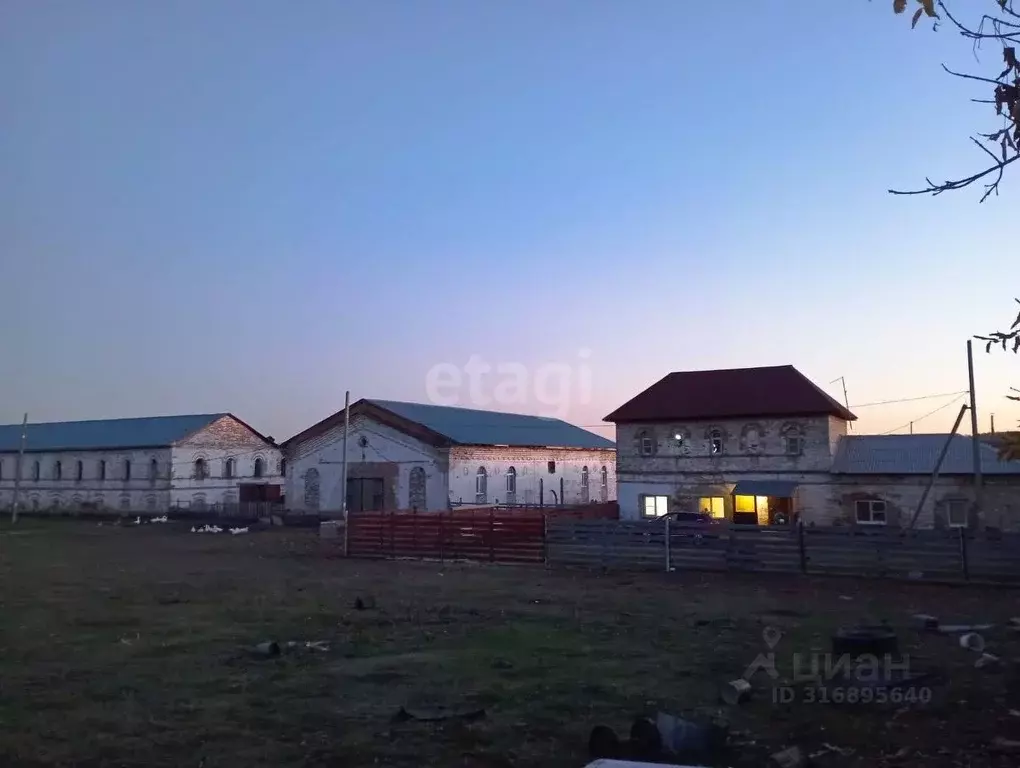Дом в Челябинская область, Пластовский муниципальный округ, с. ... - Фото 0