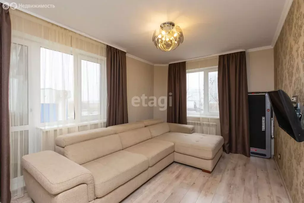 2-комнатная квартира: Тюмень, улица Домостроителей, 10 (50.1 м) - Фото 2