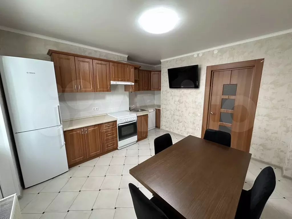 2-к. квартира, 80 м, 9/10 эт. - Фото 1