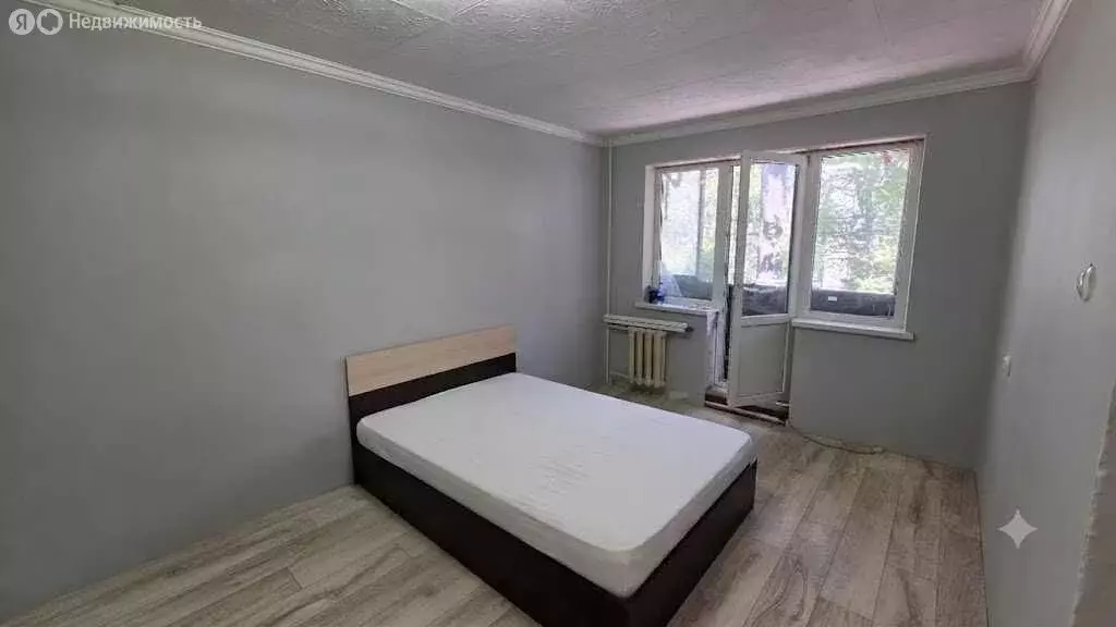 1-комнатная квартира: Керчь, улица Горького, 28 (31 м) - Фото 1