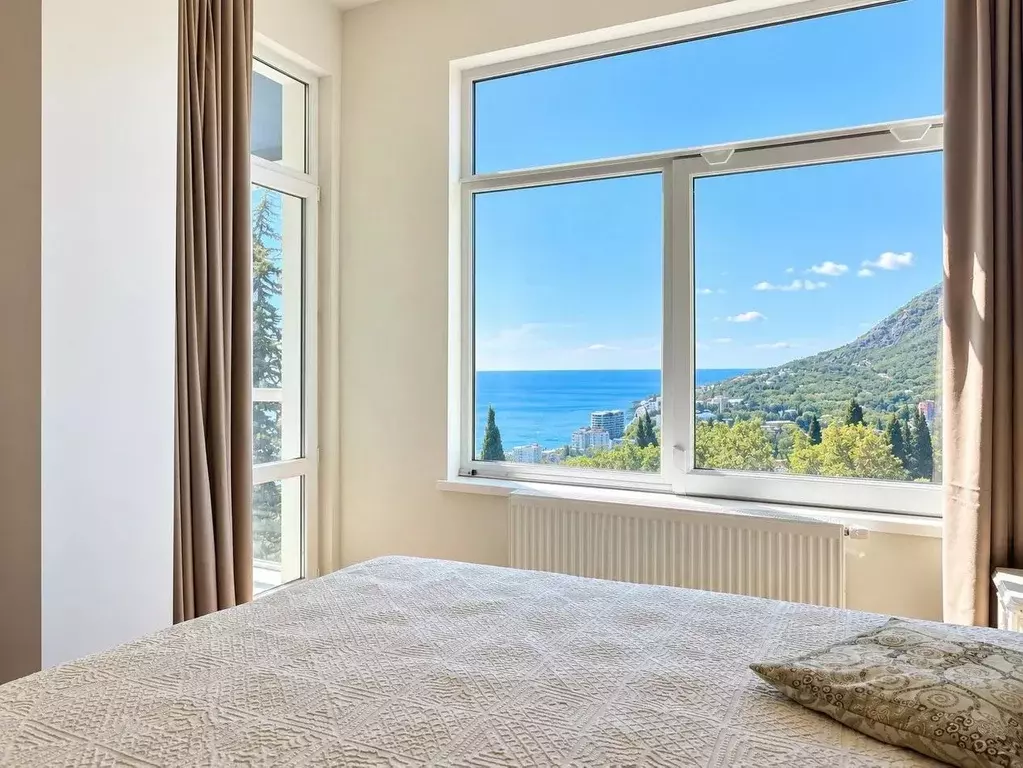 3-к кв. Крым, Алушта ул. Чатырдагская, 1А (72.0 м) - Фото 2