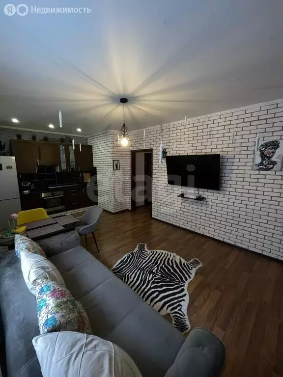 2-комнатная квартира: Краснодар, Музыкальный микрорайон, улица имени ... - Фото 2