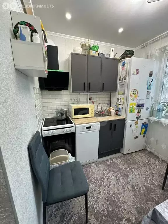 1-комнатная квартира: Тюмень, улица Парфёнова, 18 (31.3 м) - Фото 1