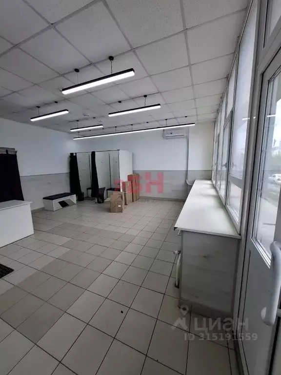 Помещение свободного назначения в Омская область, Омск ул. ... - Фото 1