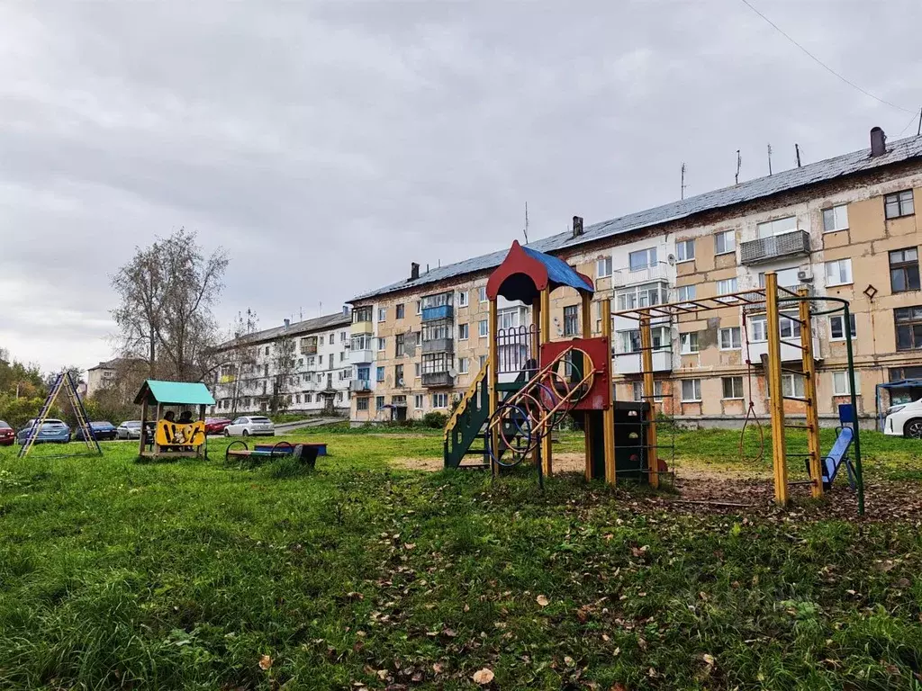 2-к кв. Пермский край, Губахинский муниципальный округ, Углеуральский ... - Фото 2