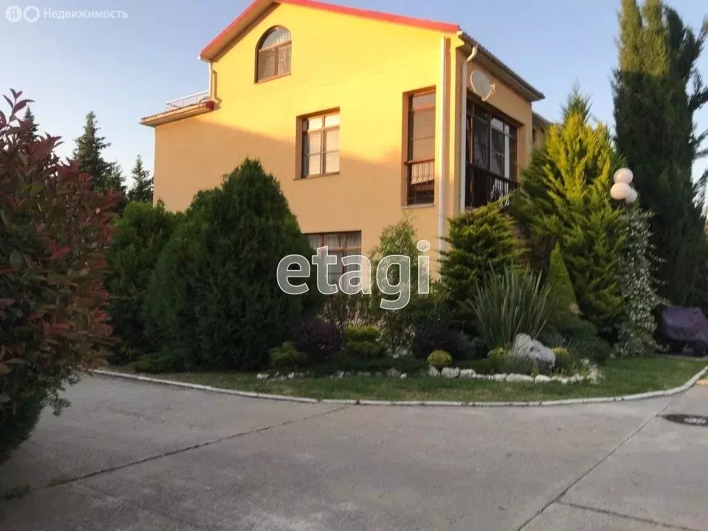 Дом в Сочи, улица Ленина (280 м) - Фото 1