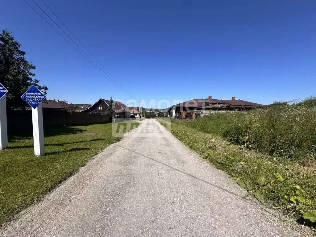 Участок в Свердловская область, Староуткинск пгт ул. Советская (7.0 ... - Фото 1