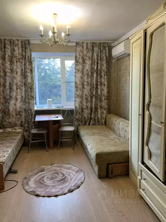 Комната Краснодарский край, Сочи Адлер жилрайон, ул. Панфилова, 3 - Фото 1