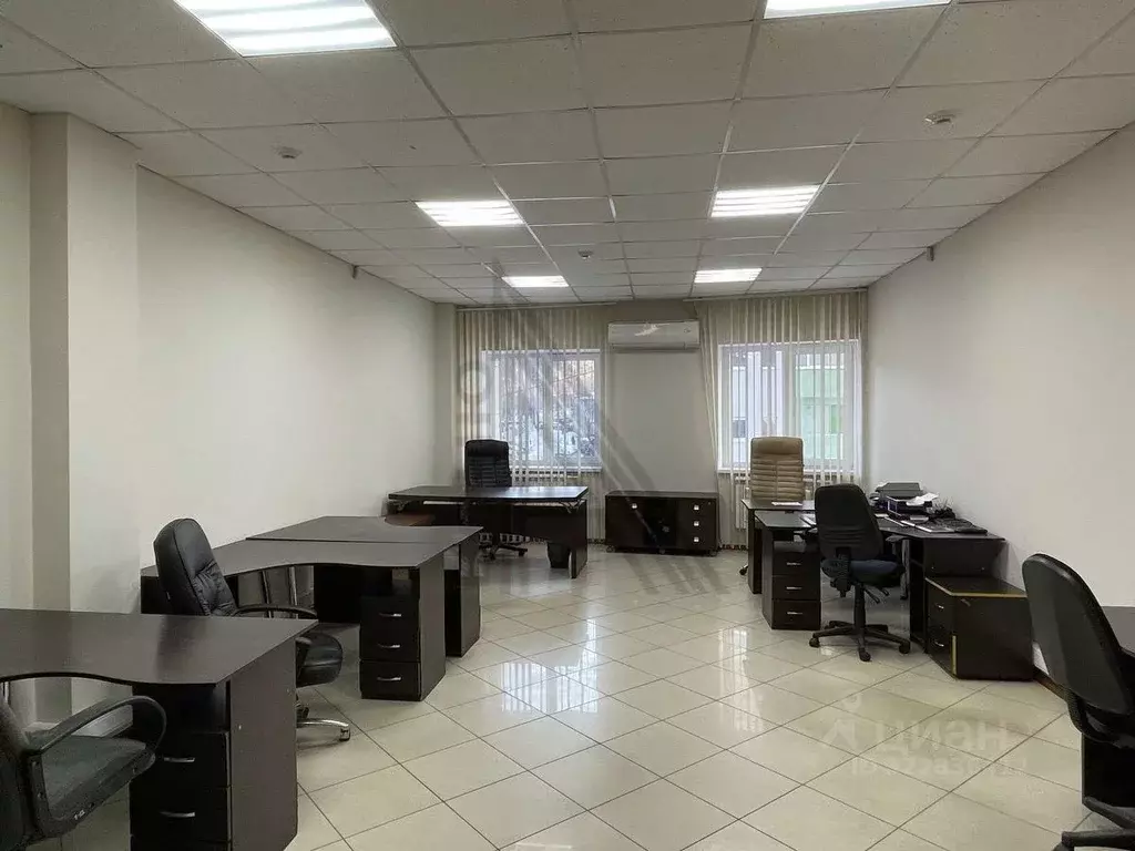 Помещение свободного назначения в Воронежская область, Воронеж бул. ... - Фото 2