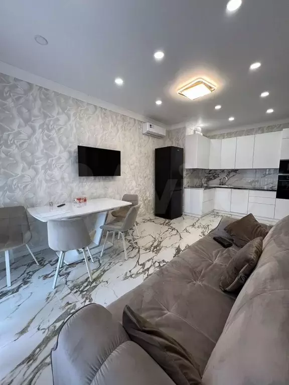 3-к. квартира, 70 м, 23/28 эт. - Фото 0