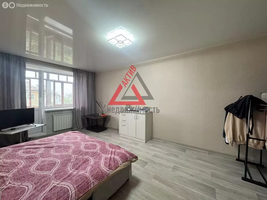 1-комнатная квартира: Каменск-Уральский, улица Калинина, 58 (29.9 м) - Фото 2