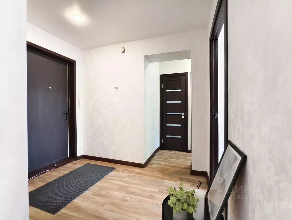 2-к кв. Красноярский край, Красноярск ул. Сурикова, 53 (47.1 м) - Фото 0