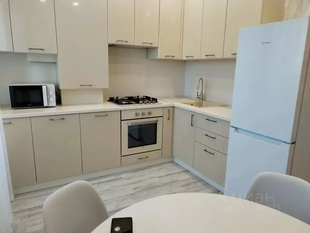 1-к кв. Краснодарский край, Ейск Западная ул., 8 (35.0 м) - Фото 1