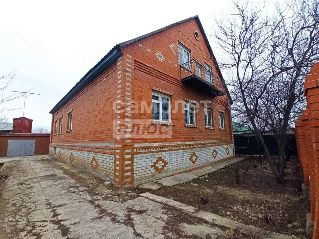 Дом в Белгородская область, Старый Оскол ул. Мира, 99 (249 м) - Фото 0