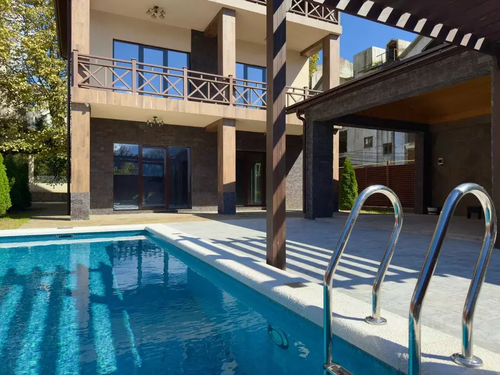 Дом в Краснодарский край, Сочи Красная Поляна пгт, ул. Вознесенская, ... - Фото 1