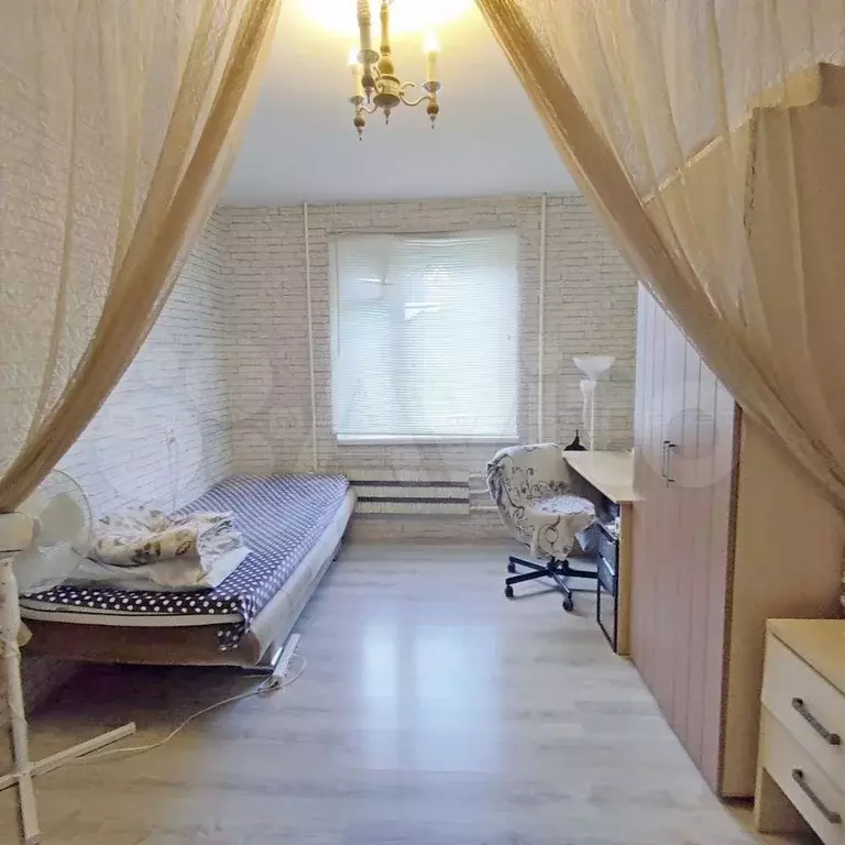 Комната 13,1 м в 3-к., 1/9 эт. - Фото 0