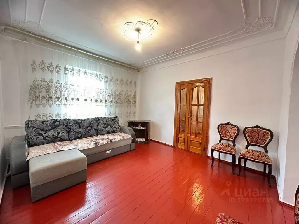 Дом в Кабардино-Балкария, Нальчик ул. Королева, 53 (100 м) - Фото 1