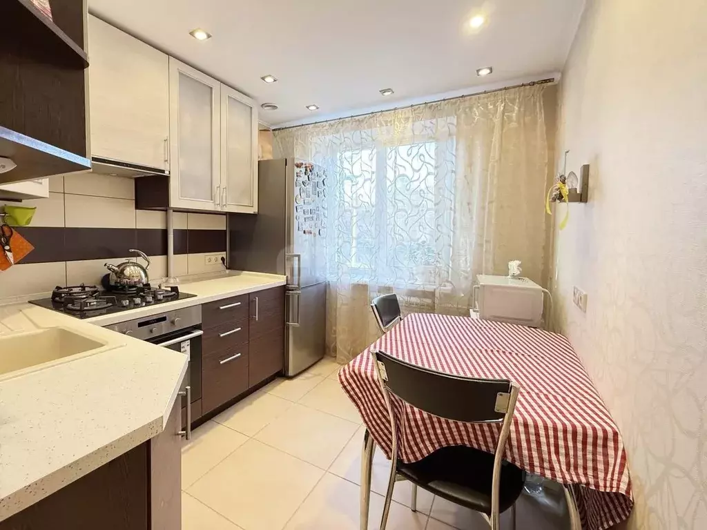 3-к кв. Башкортостан, Уфа Кольцевая ул., 172/1 (60.6 м) - Фото 1