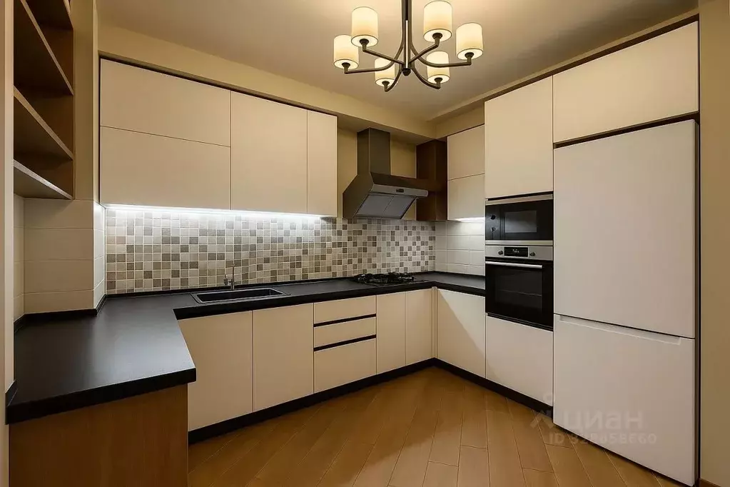 2-к кв. Краснодарский край, Сочи пер. Богдана Хмельницкого, 8 (80.0 м) - Фото 2