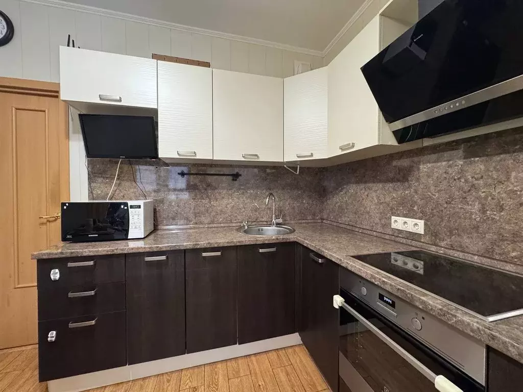 Продаётся 2-к квартира, 55.8 м - Фото 1