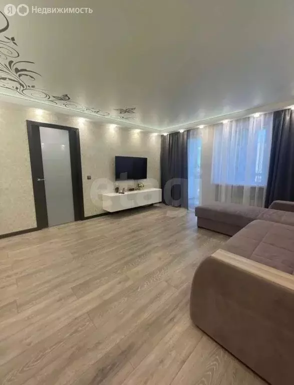 3-комнатная квартира: Волхов, Авиационная улица, 34 (57.1 м) - Фото 1