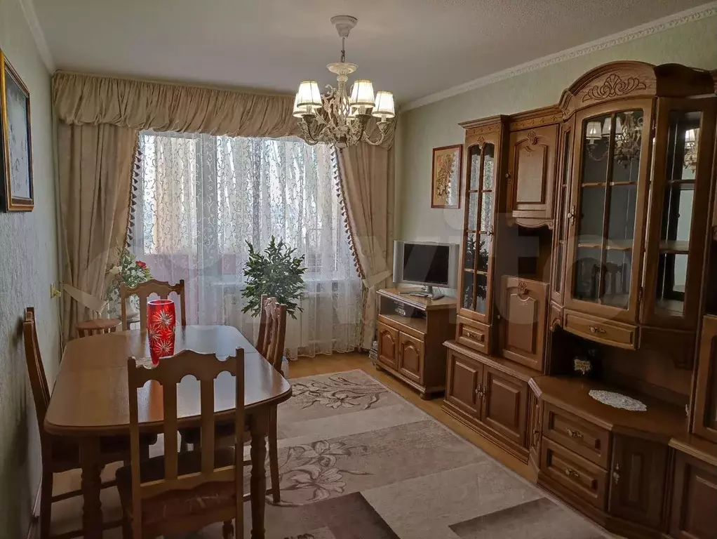 2-к. квартира, 70 м, 6/9 эт. - Фото 0