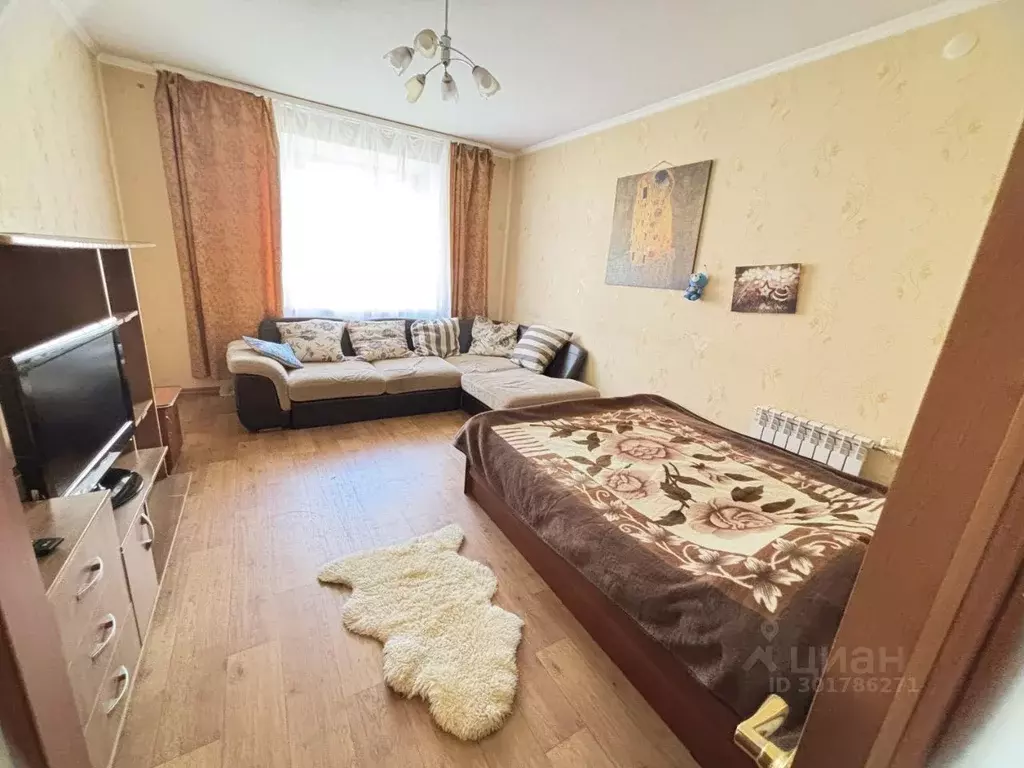 3-к кв. Татарстан, Казань ул. Сибгата Хакима, 37 (70.0 м) - Фото 0