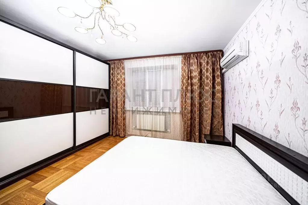 2-к кв. Липецкая область, Липецк ул. Фрунзе, 43 (68.0 м) - Фото 1