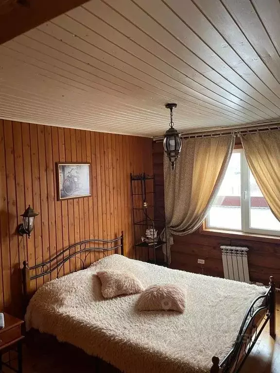 Дом в Томская область, Томск пос. Родник, ул. Приятная, 10 (200 м) - Фото 1