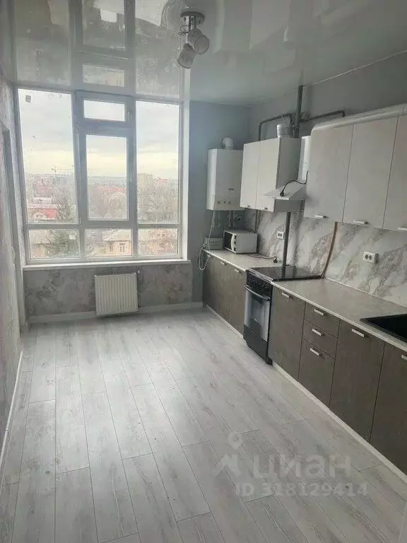 2-к кв. Крым, Симферополь ул. Батурина, 13Б (68.0 м) - Фото 0