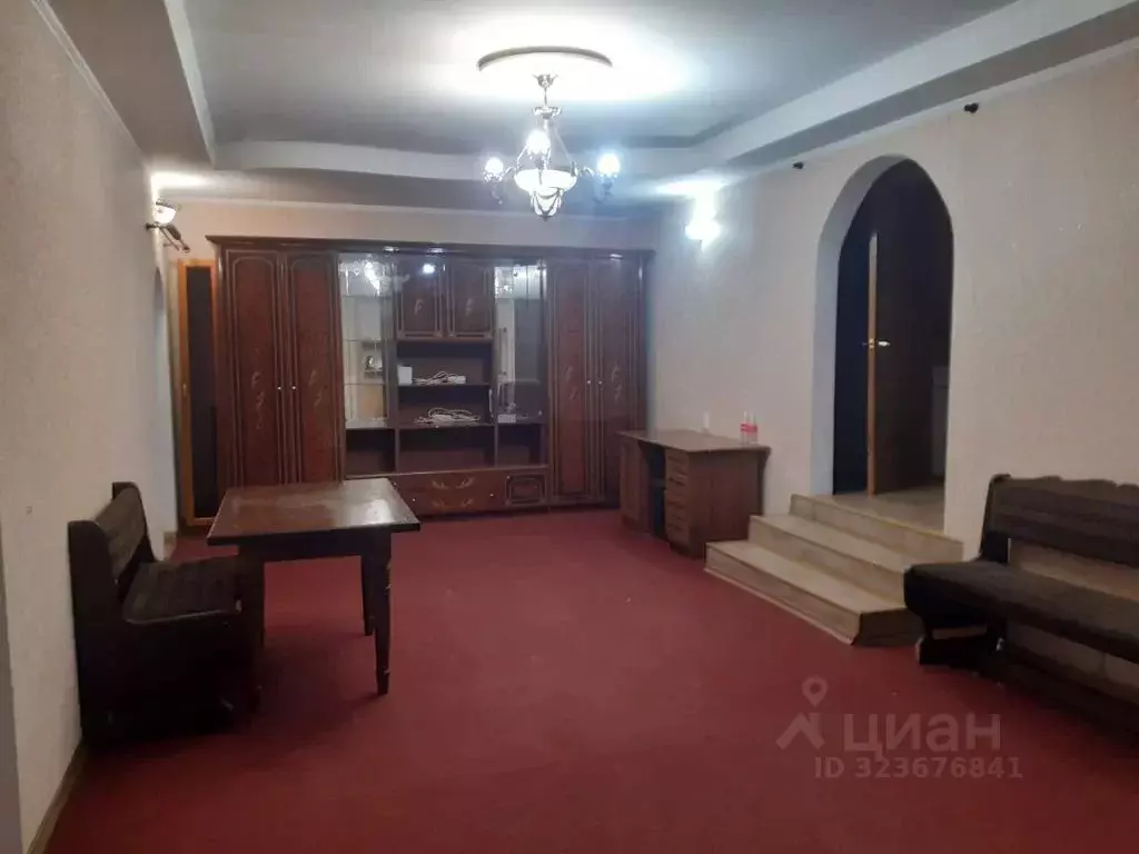 Дом в Ставропольский край, Кисловодск Дарьяльский пер., 1 (200 м) - Фото 2