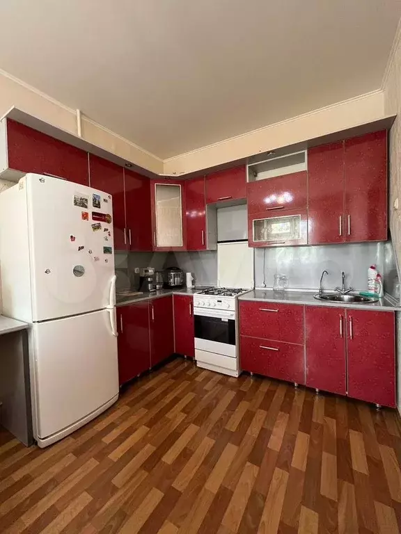 1-к. квартира, 54 м, 3/9 эт. - Фото 1