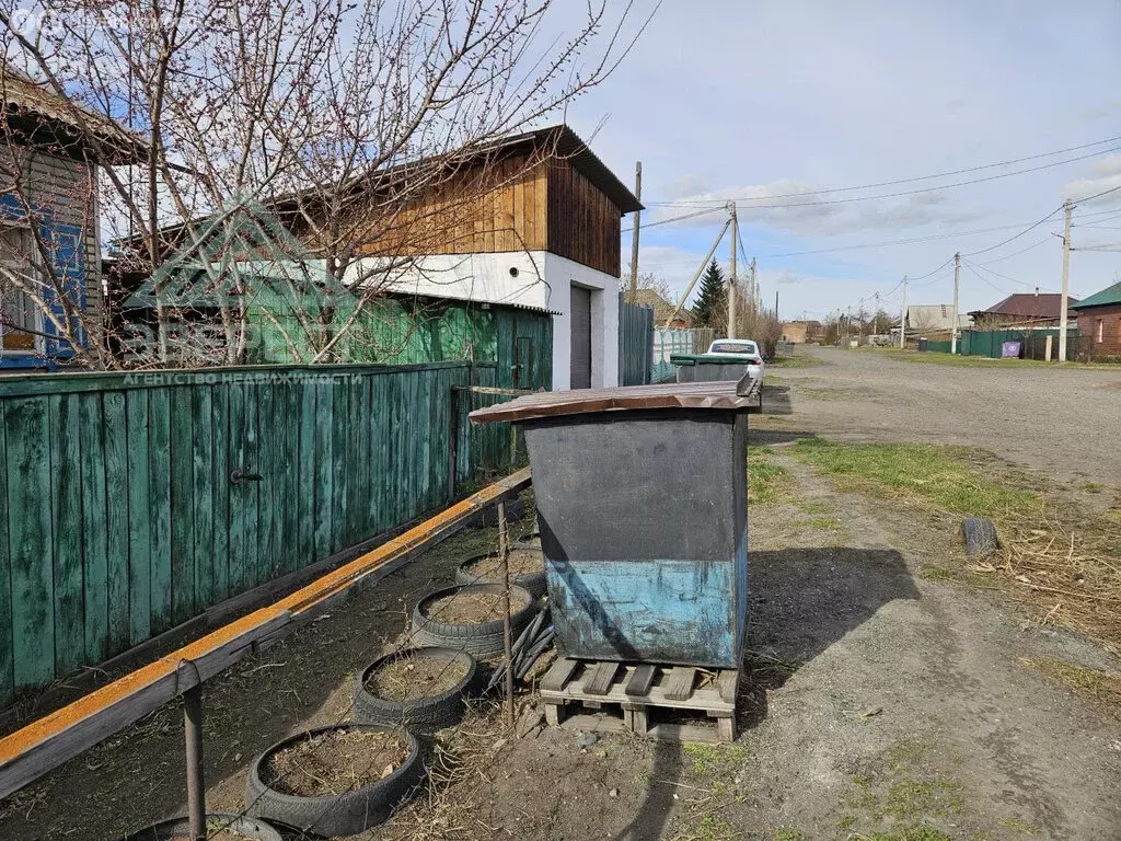 Дом в Республика Хакасия, рабочий посёлок Усть-Абакан, улица Сурикова ... - Фото 1